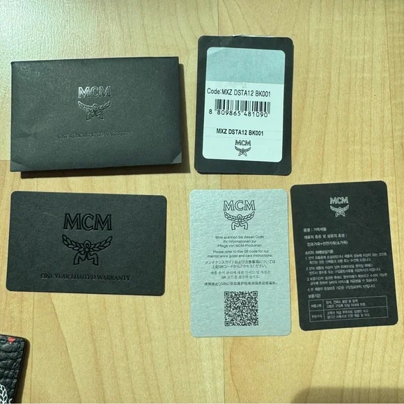 MCM Aren Black Card Holder with Strap - Picture 6 of 7